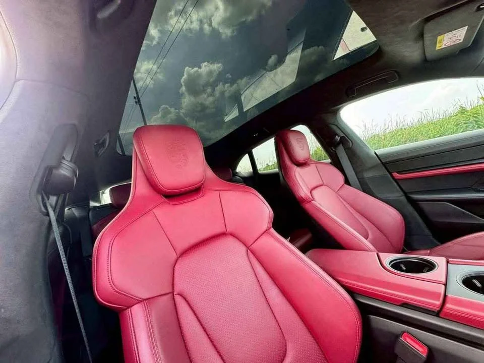 2022 Porsche Taycan 9J1 3