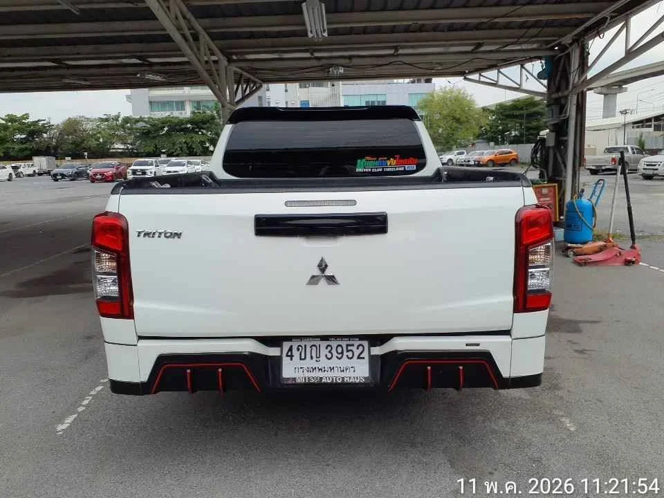 2022 Mitsubishi Triton V 2