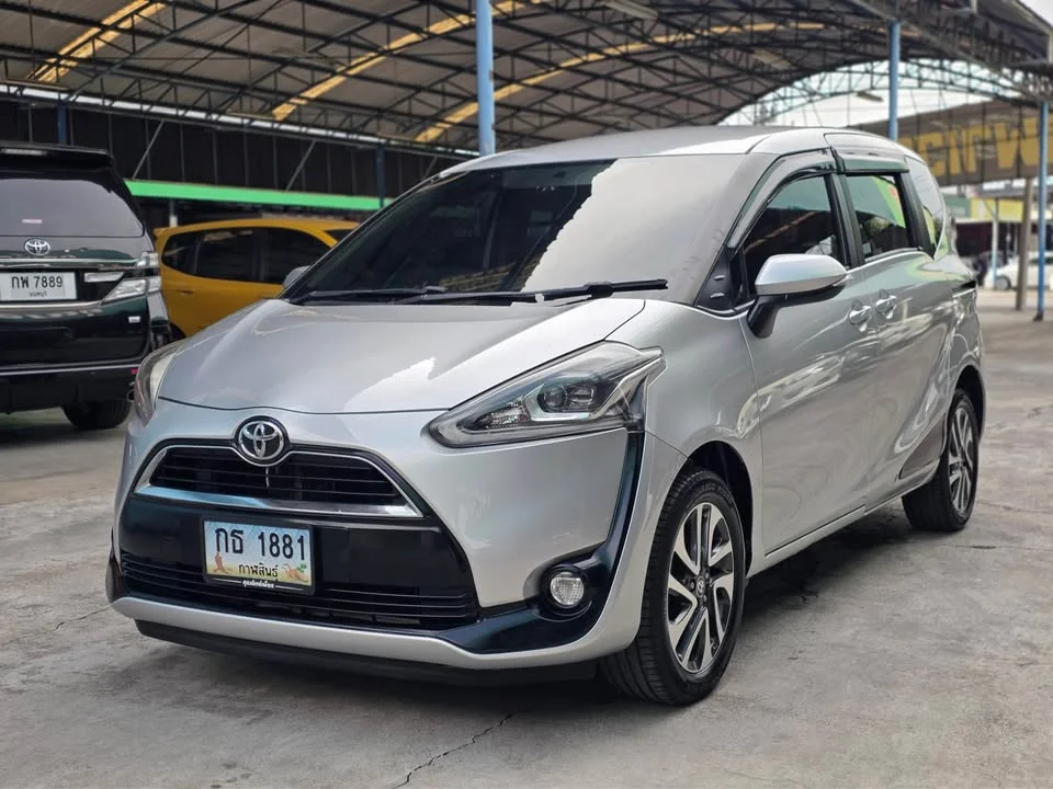 2018 Toyota Sienta II 3