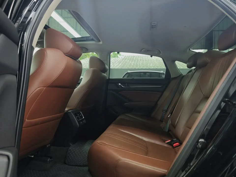 2019 Honda Accord X 3