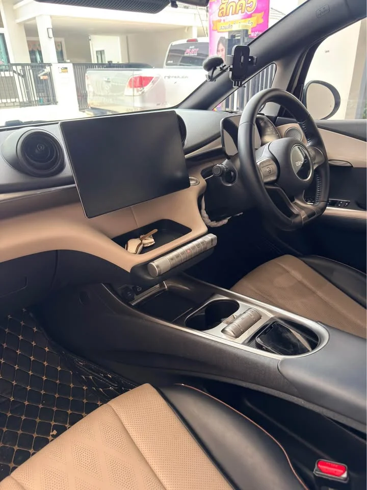 2023 BYD Dolphin 2