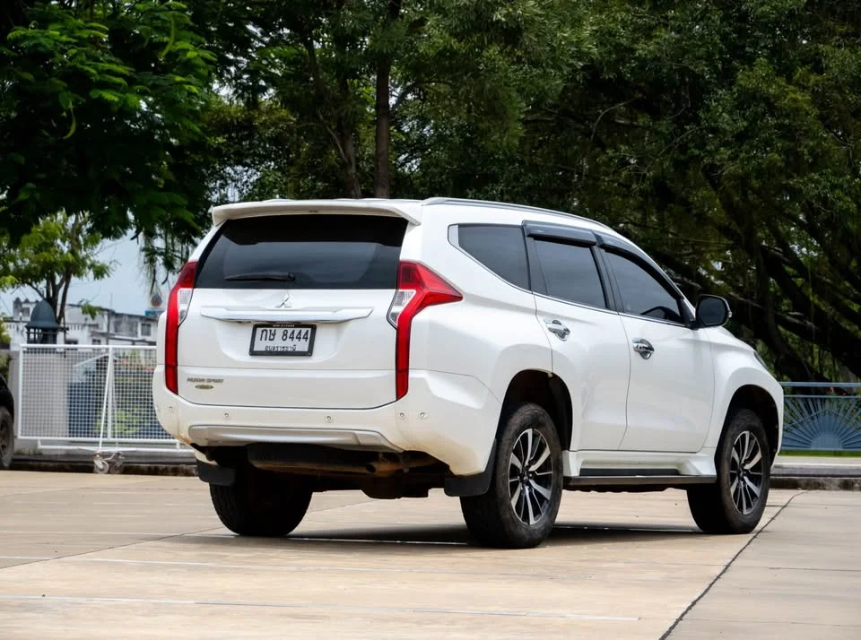 2018 Mitsubishi Pajero Sport III 2
