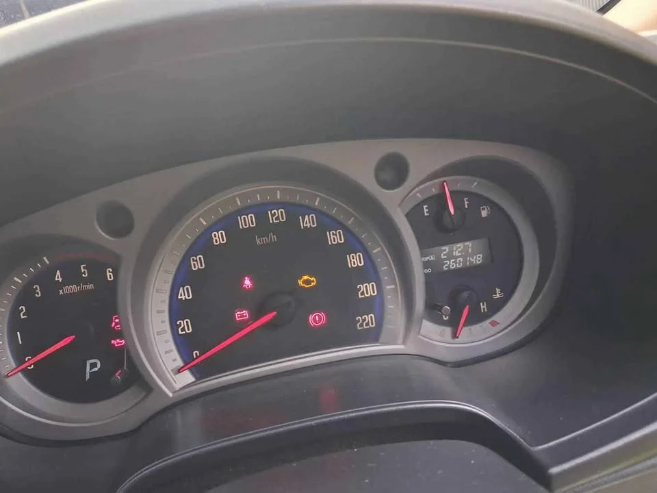 2007 Isuzu MU-7 2
