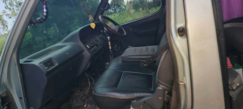 1995 Toyota Commuter IV (H100) 3