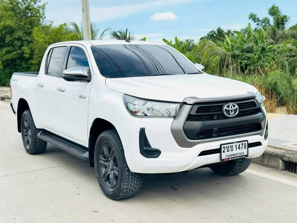2020 Toyota Hilux VIII 3