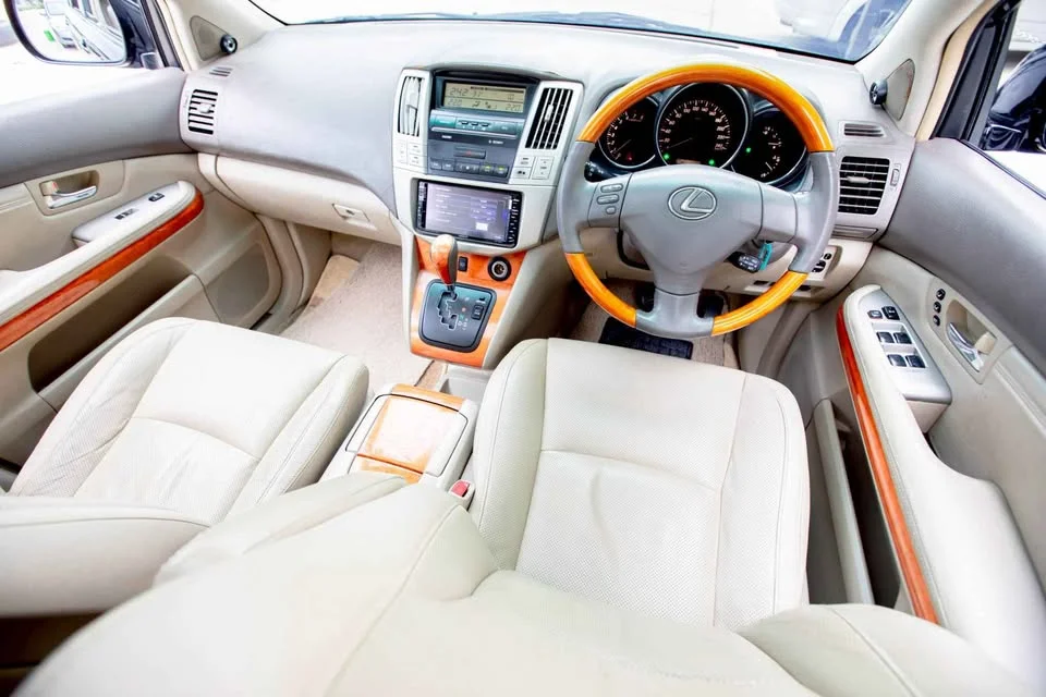 2006 Toyota Harrier II 2