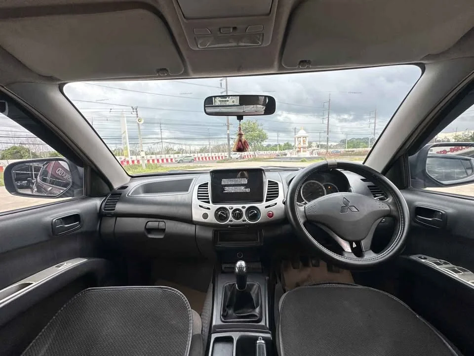 2014 Mitsubishi Triton IV 3