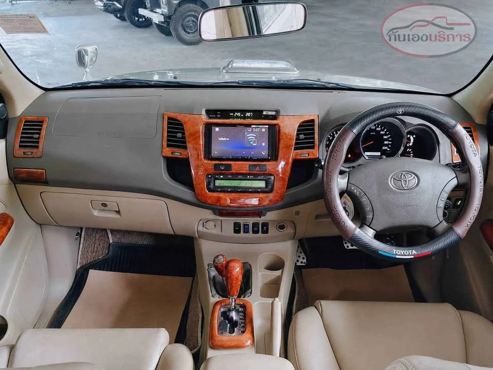2009 Toyota Fortuner I 2