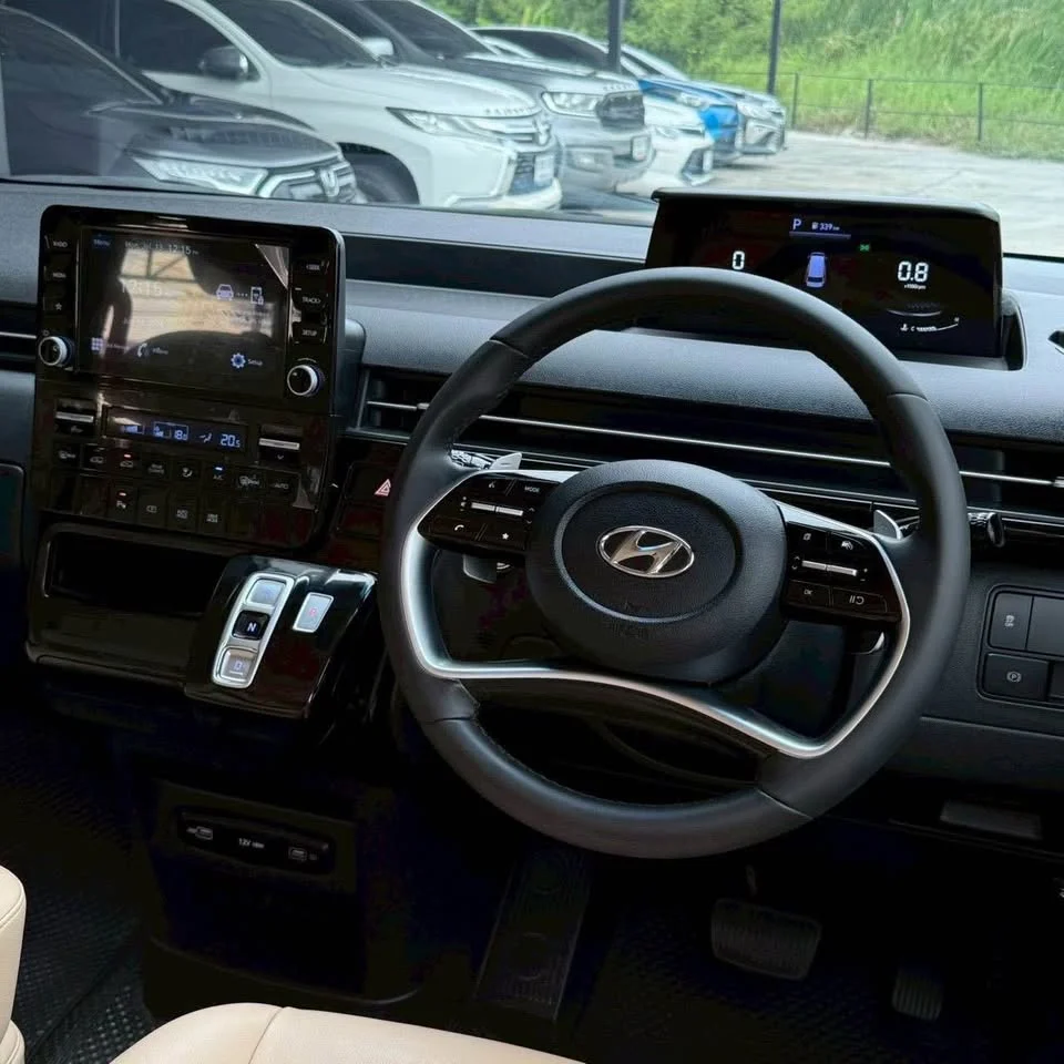 2023 Hyundai Staria US4 2