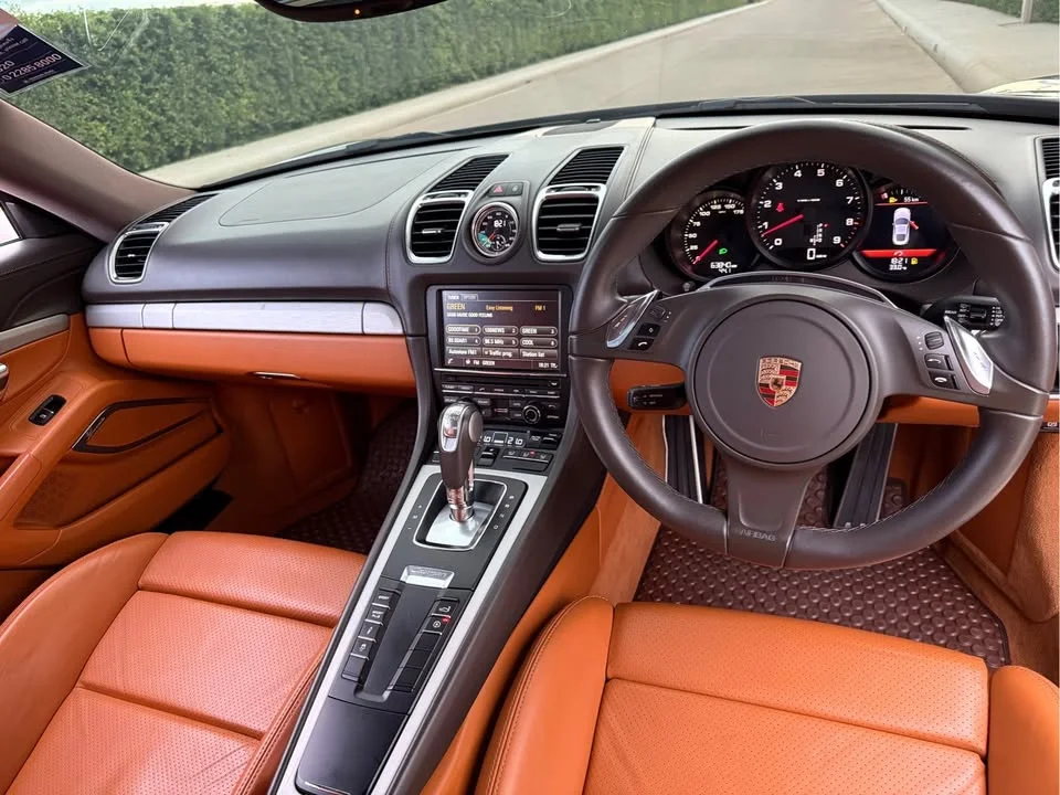 2013 Porsche Boxster and Cayman III 2