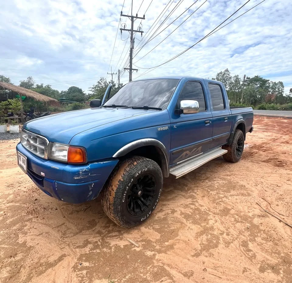 2001 Mazda 2500 Fighter V 2