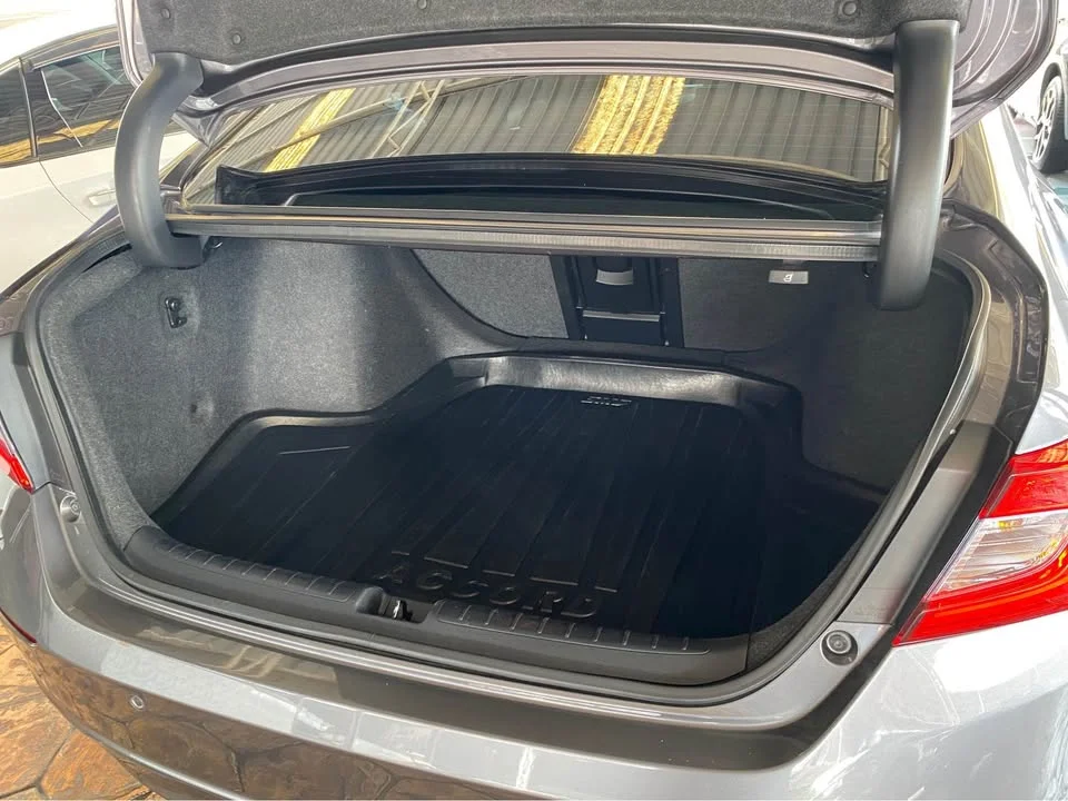 2019 Honda Accord X 2