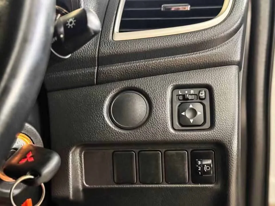 2021 Mitsubishi Triton V 2