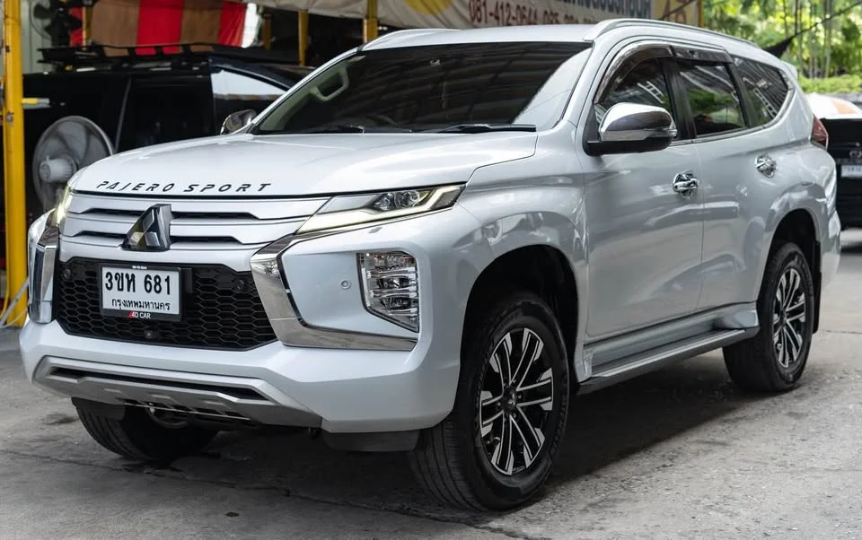 2020 Mitsubishi Pajero Sport III 2