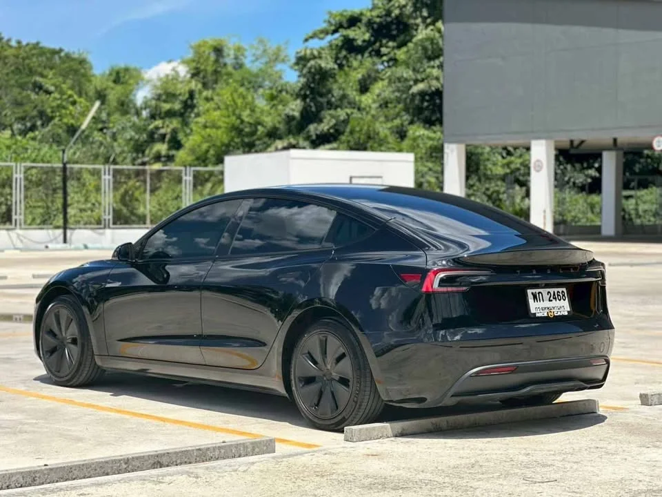 2024 Tesla Model 3 3