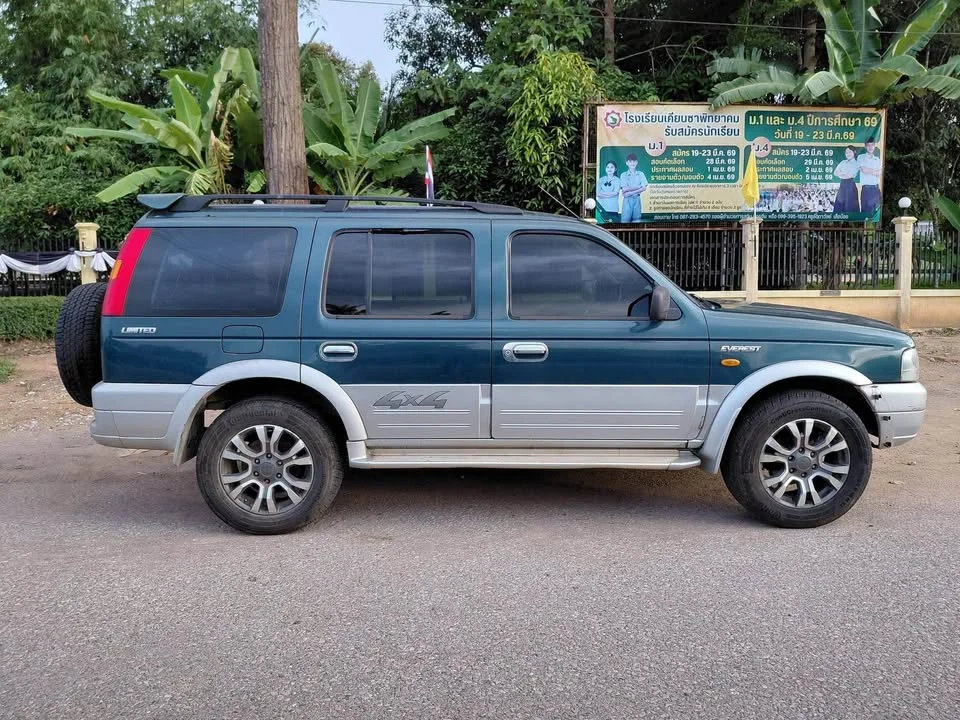 2003 Ford Everest I 3