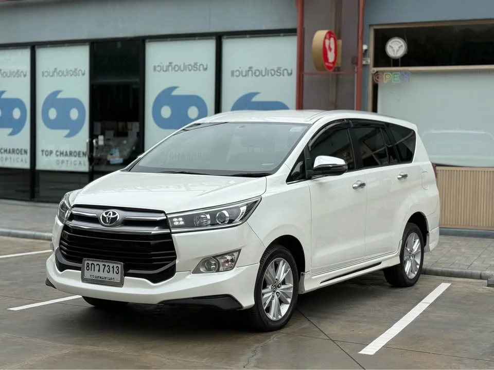 2019 Toyota Innova II 3