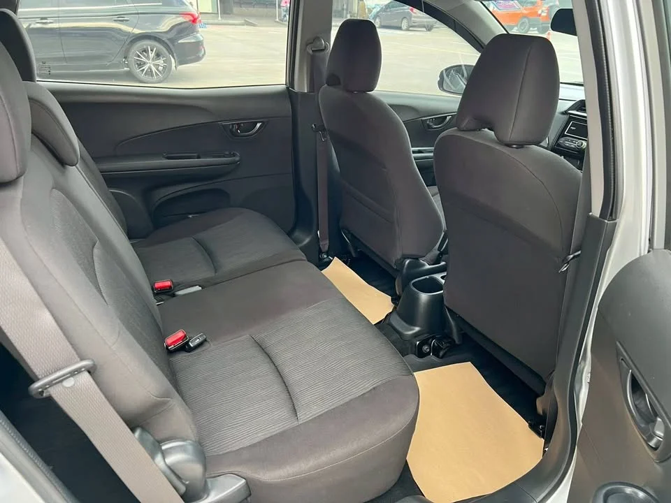 2017 Honda Mobilio II 2