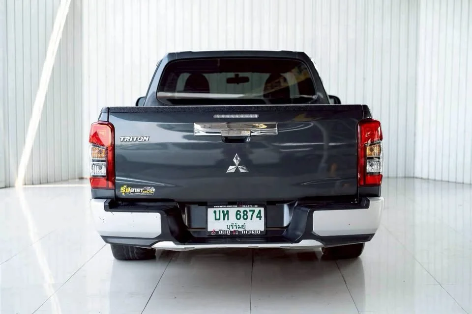 2022 Mitsubishi Triton V 2