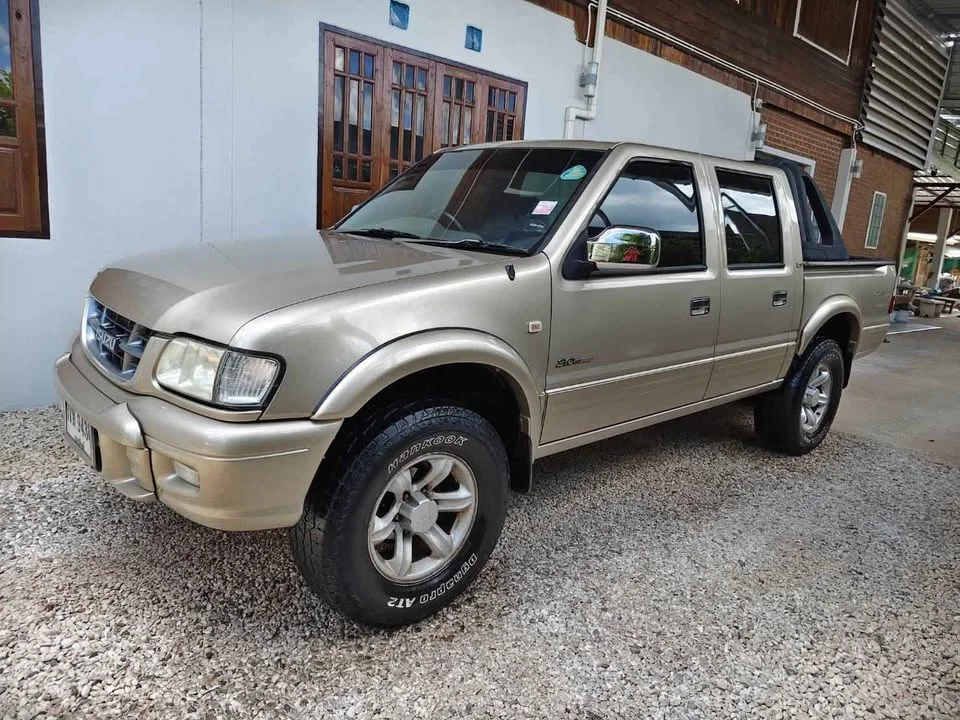 2001 Isuzu Faster Dragon Eyes III 2