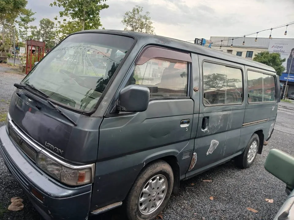 1993 Nissan Urvan IV (E24) 2