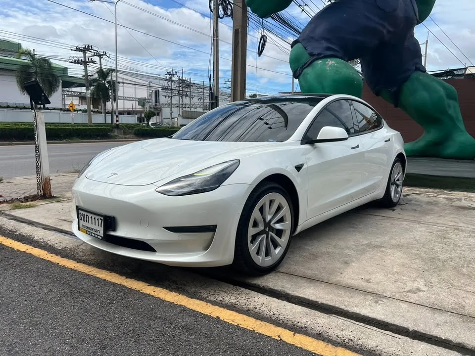 2022 Tesla Model 3 2