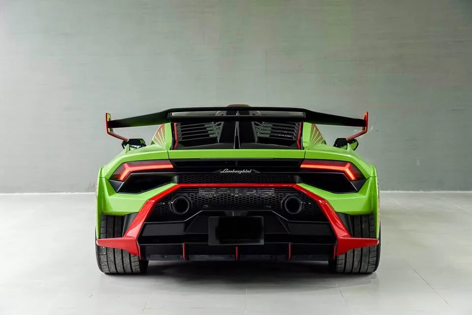 2022 Lamborghini Huracan 2