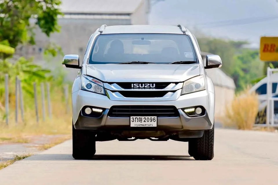 2014 Isuzu MU-X I 2