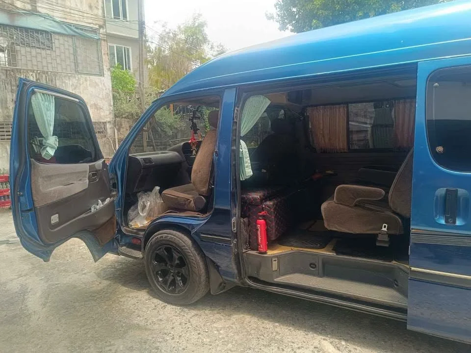1993 Toyota Commuter IV (H100) 3