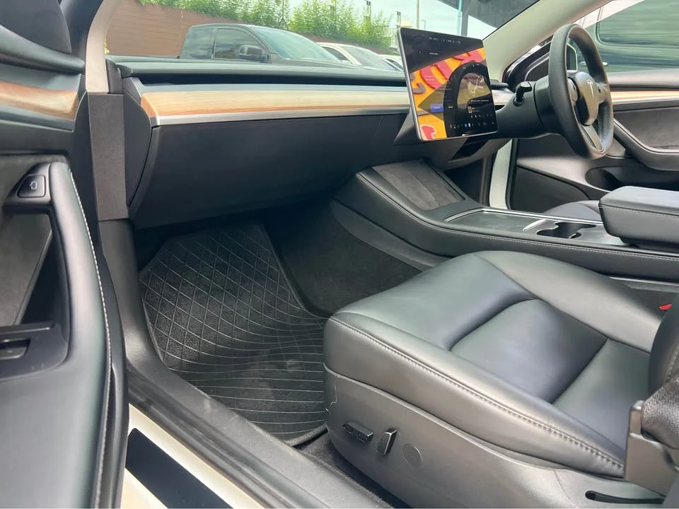 2022 Tesla Model 3 2