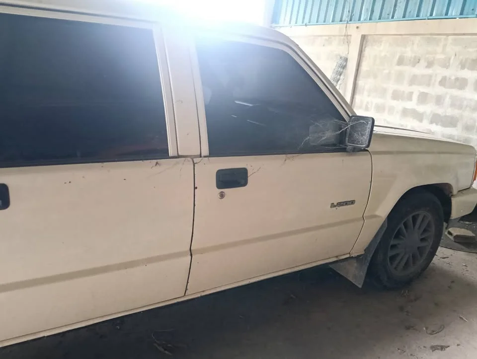 1991 Mitsubishi Triton II 3