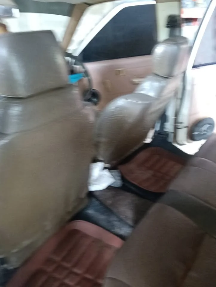 1991 Mitsubishi Triton II 2