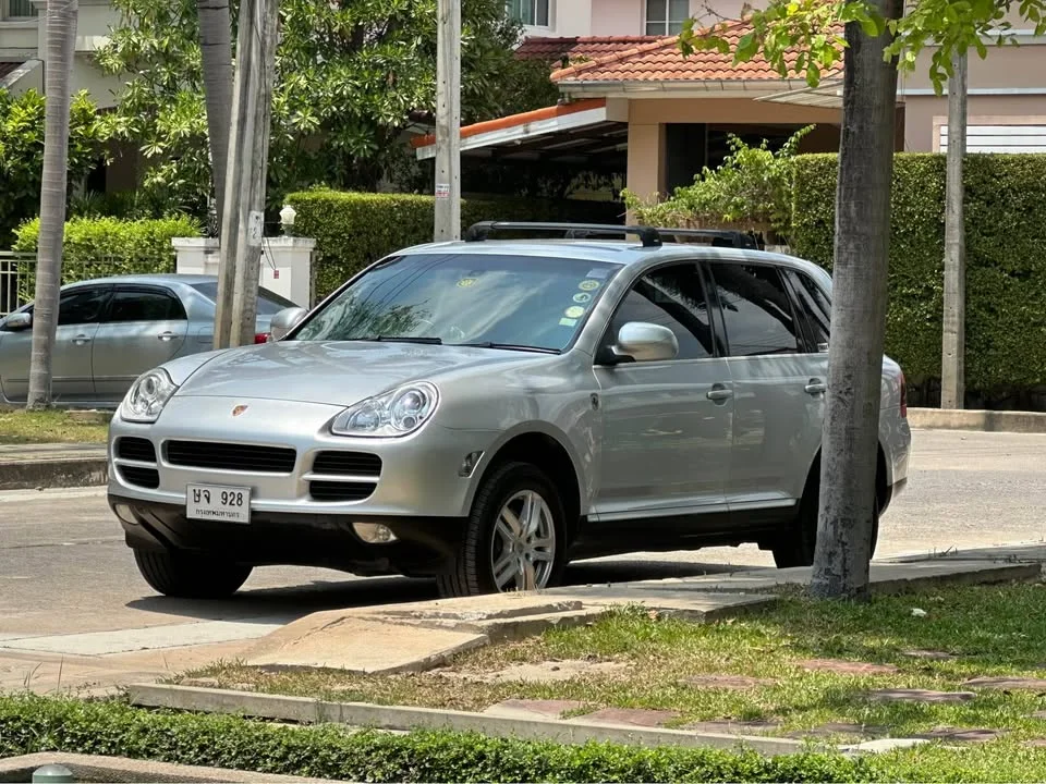 2004 Porsche Cayenne I  3