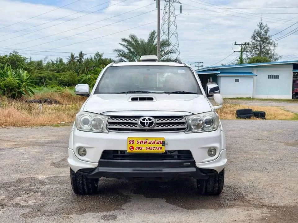 2009 Toyota Fortuner I 3