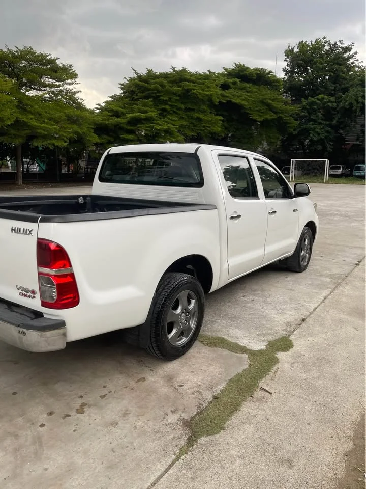 2013 Toyota Hilux VII 3