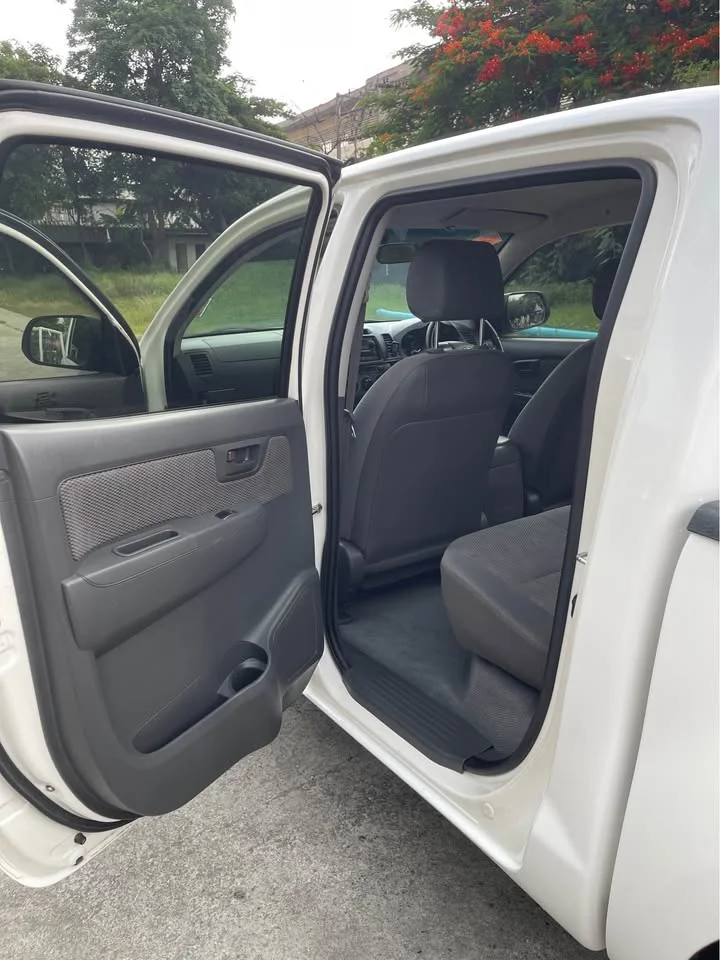 2013 Toyota Hilux VII 2