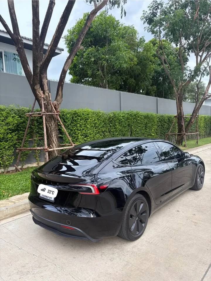 2024 Tesla Model 3 3