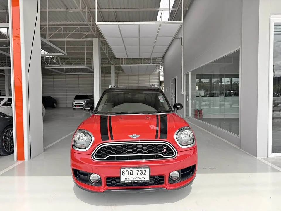 2017 Mini Countryman II 2