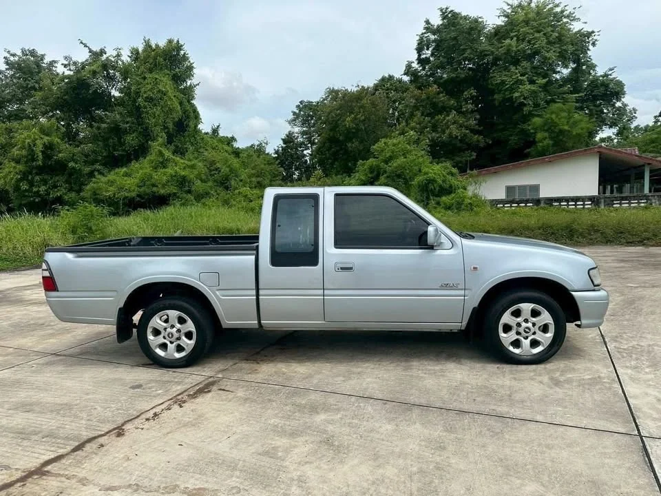 2002 Isuzu Faster Dragon Eyes III 2