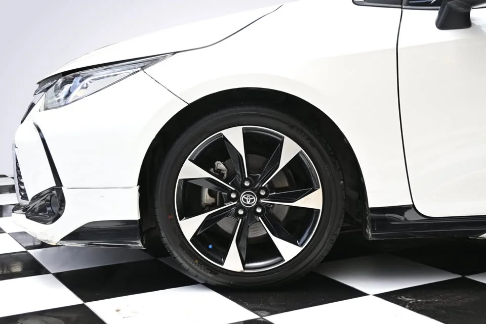 2019 Toyota Corolla Altis XII (E210) 3