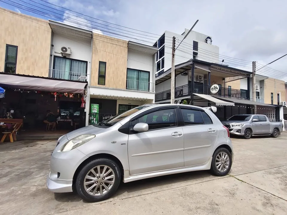 2006 Toyota Yaris II 3