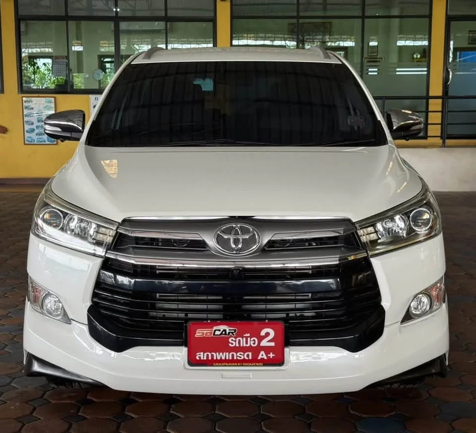 2017 Toyota Innova II 3
