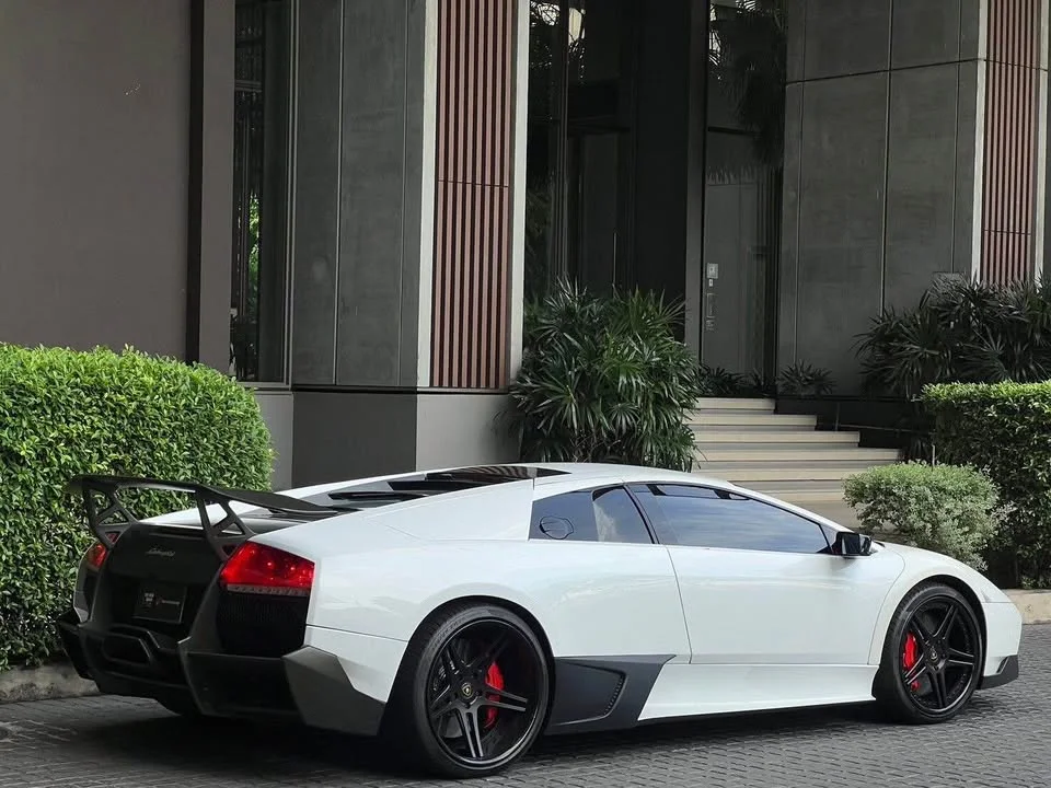2012 Lamborghini Murcielago 3