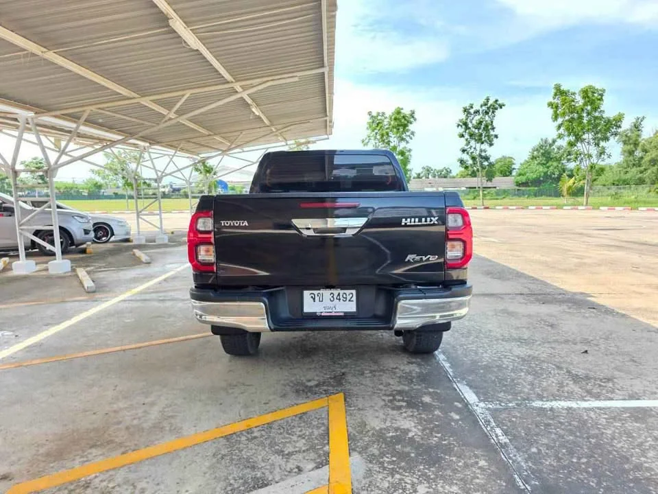 Toyota Hilux VIII 2