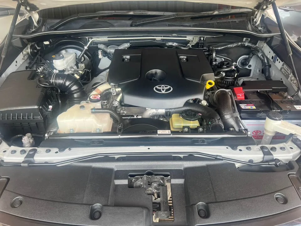 2020 Toyota Hilux VIII 3