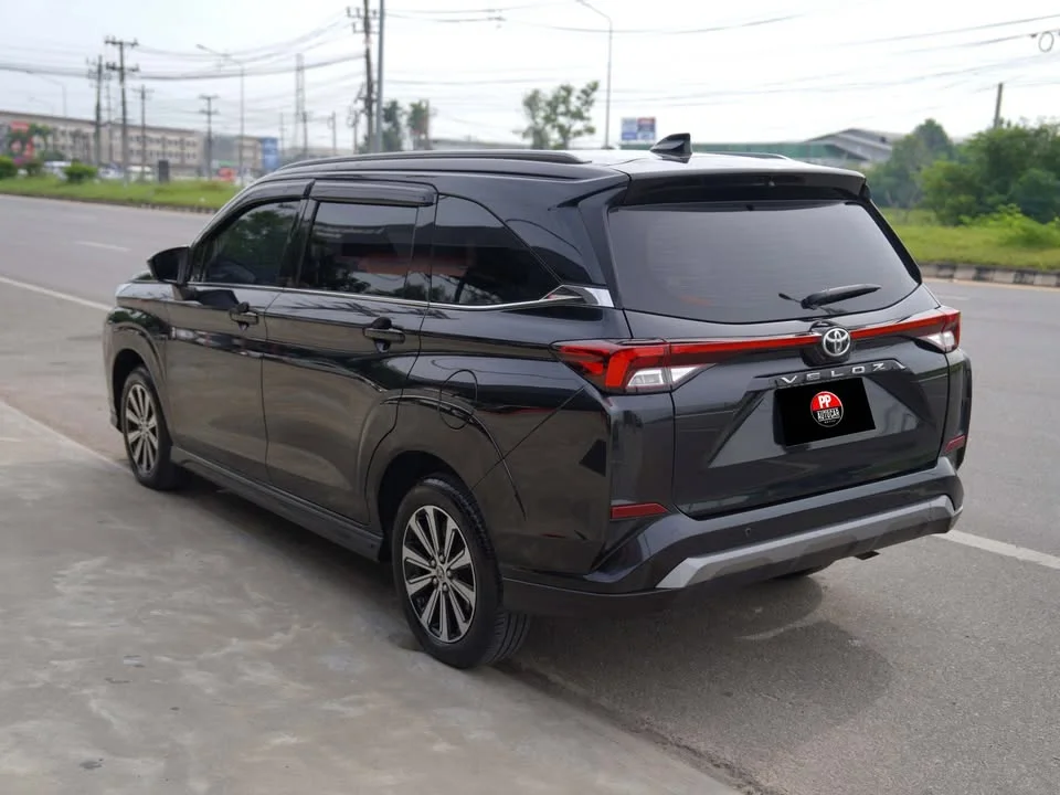 2023 Toyota Veloz III 3