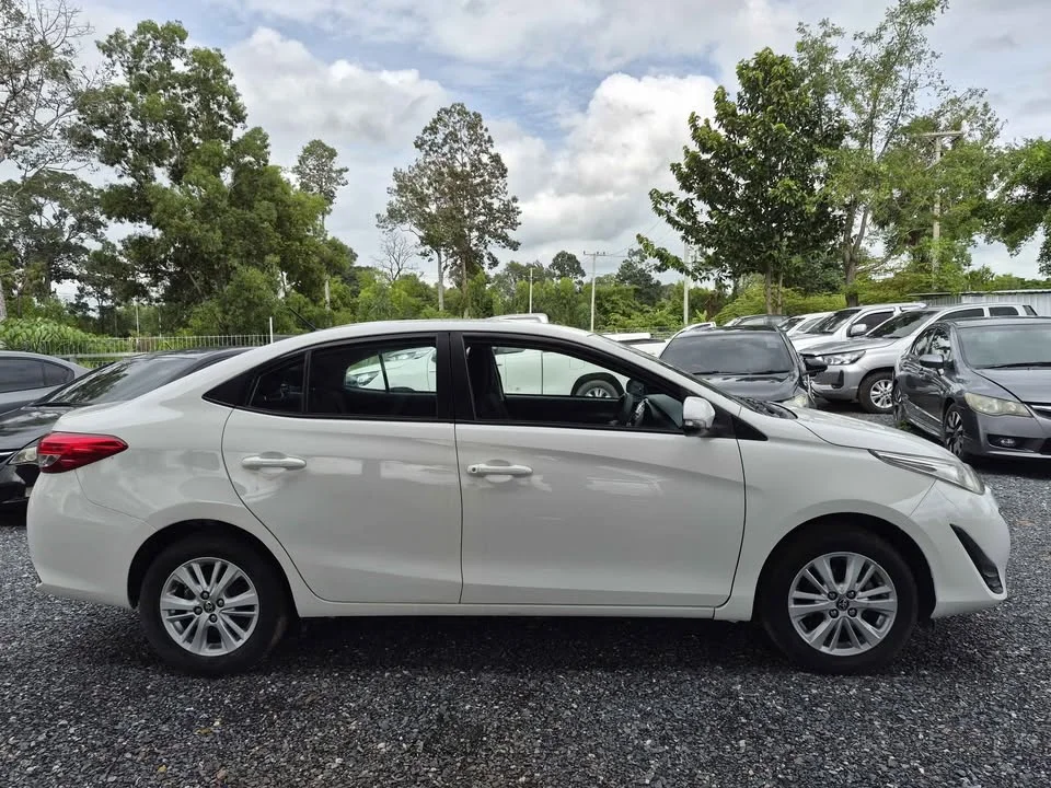 2018 Toyota Yaris ATIV III 3