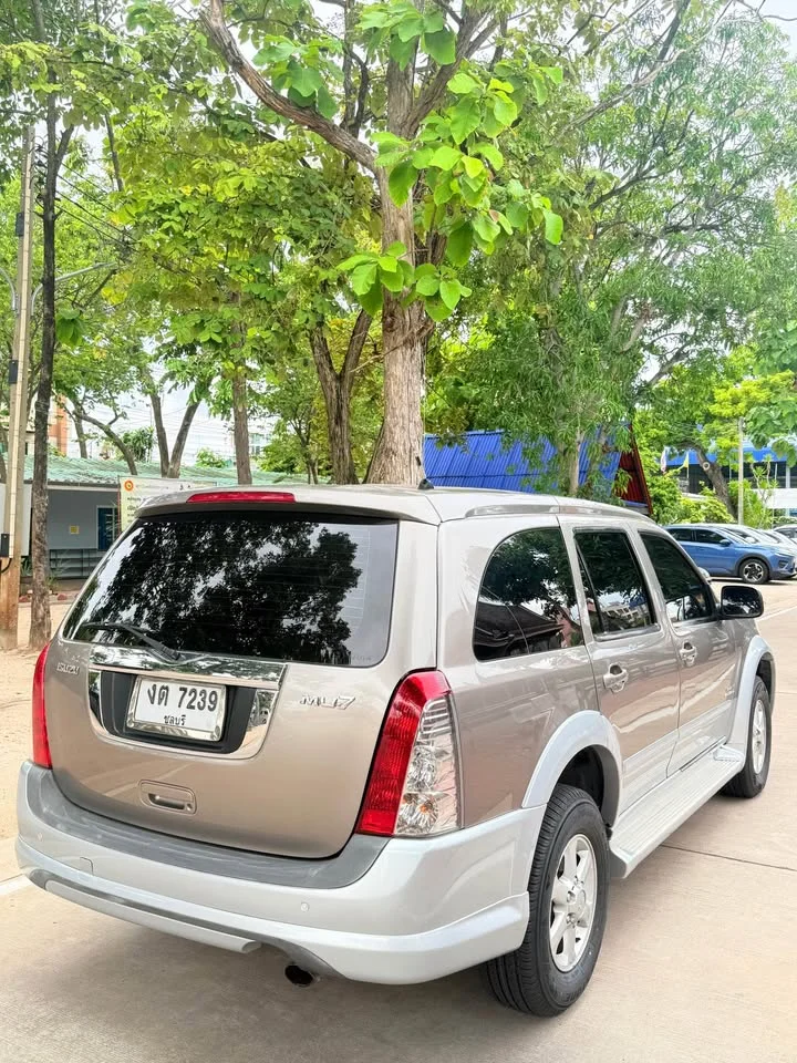 2007 Isuzu MU-7 3