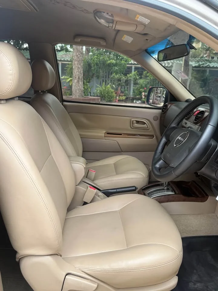 2007 Isuzu MU-7 2