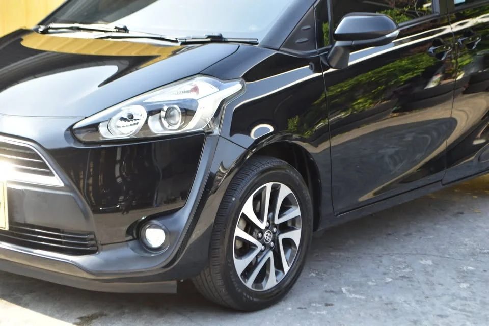 2018 Toyota Sienta II 2